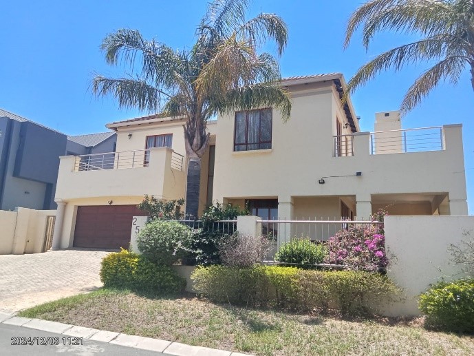 – SOLD – KYALAMI GLEN
