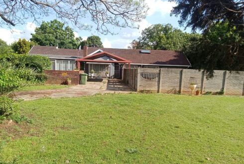 AUCTION - 11TH NOVEMBER 2026 @ 11:00 - BRACKENHURST - DWELLING AND MOVEABLES
